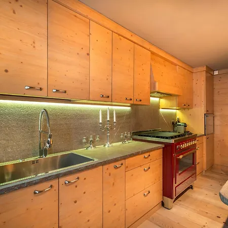 Elegant Tabla With Garden R&r Apartamento