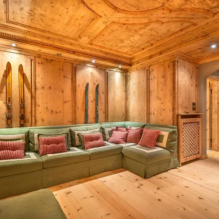 Apartamento Elegant Tabla With Garden R&r Cortina dʼAmpezzo