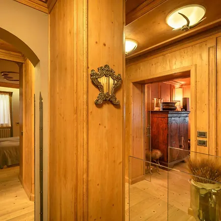 Apartamento Elegant Tabla With Garden R&r Cortina dʼAmpezzo